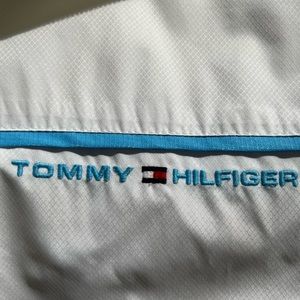 Tommy Hilfiger Men’s lightweight, windbreaker jacket